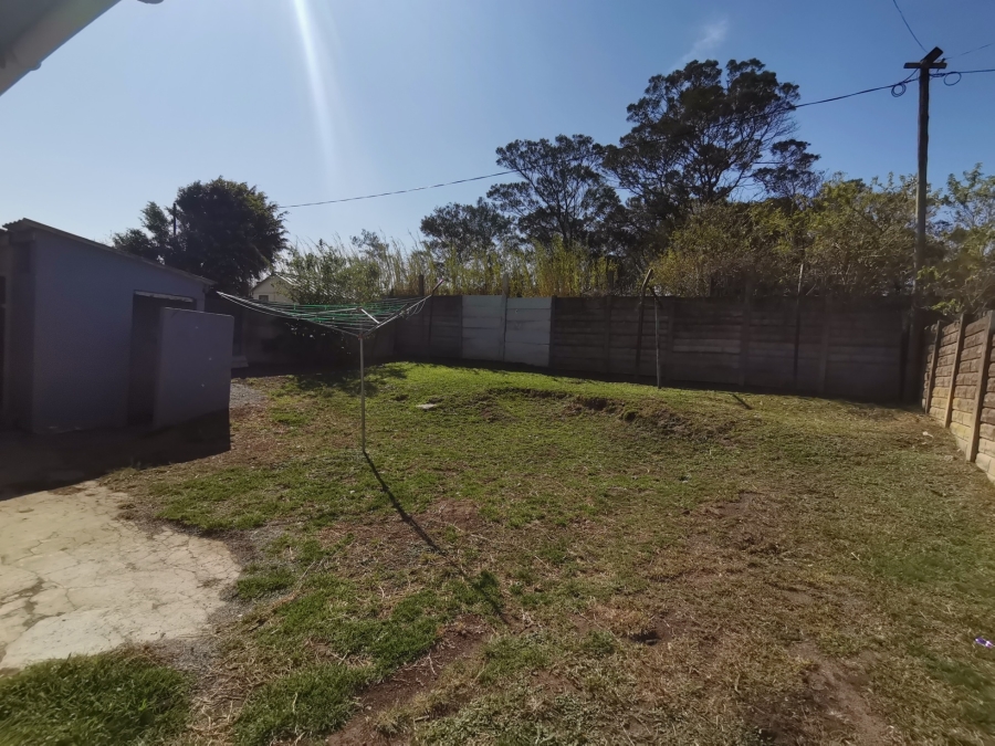 To Let 3 Bedroom Property for Rent in Stoneydrift Eastern Cape